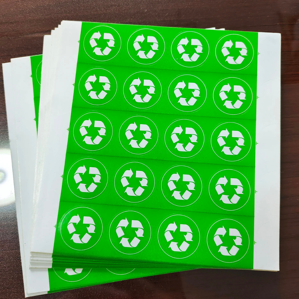 Eco-Friendly Packaging: The Essential Guide to Recyclable Packaging Stickers